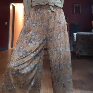 Vintage high wasted pleated palazzo pants